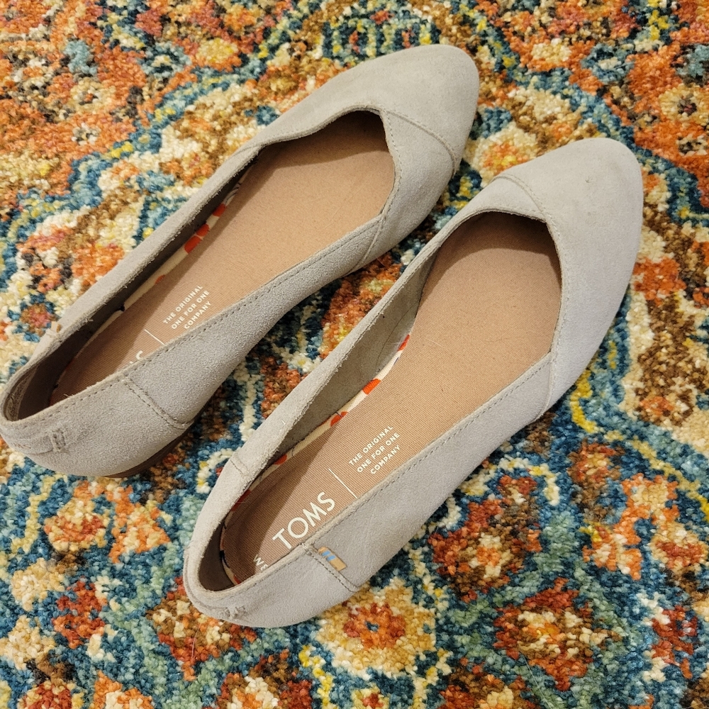 Tan Toms flats, W8